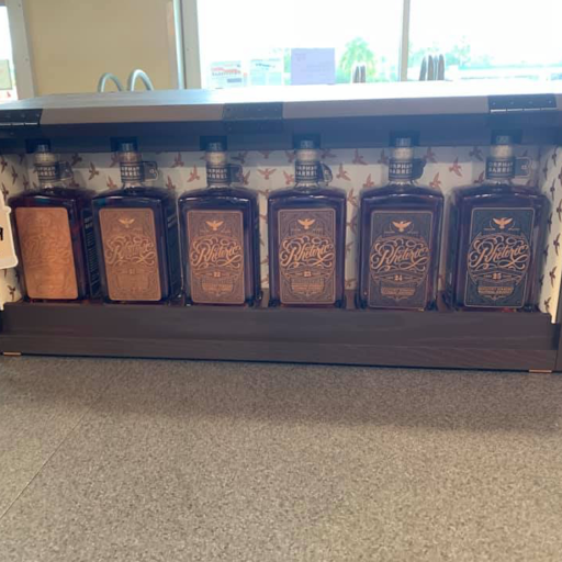 Liquor Store «Liquor Warehouse», reviews and photos, 10332 US-441, Leesburg, FL 34788, USA