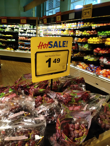 Grocery Store «Food Lion», reviews and photos, 1200 Beaver Brook Plz, New Castle, DE 19720, USA