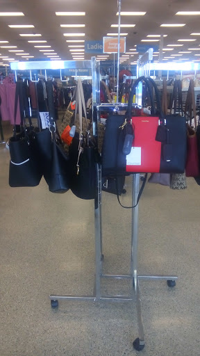 Clothing Store «Ross Dress for Less», reviews and photos, 6800 W Greenfield Ave, West Allis, WI 53214, USA