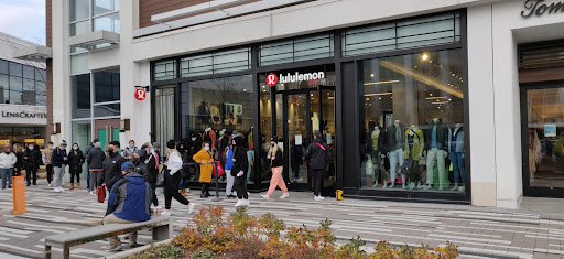lululemon, 622 Oakbrook Center, Oak Brook, IL 60523, USA, 