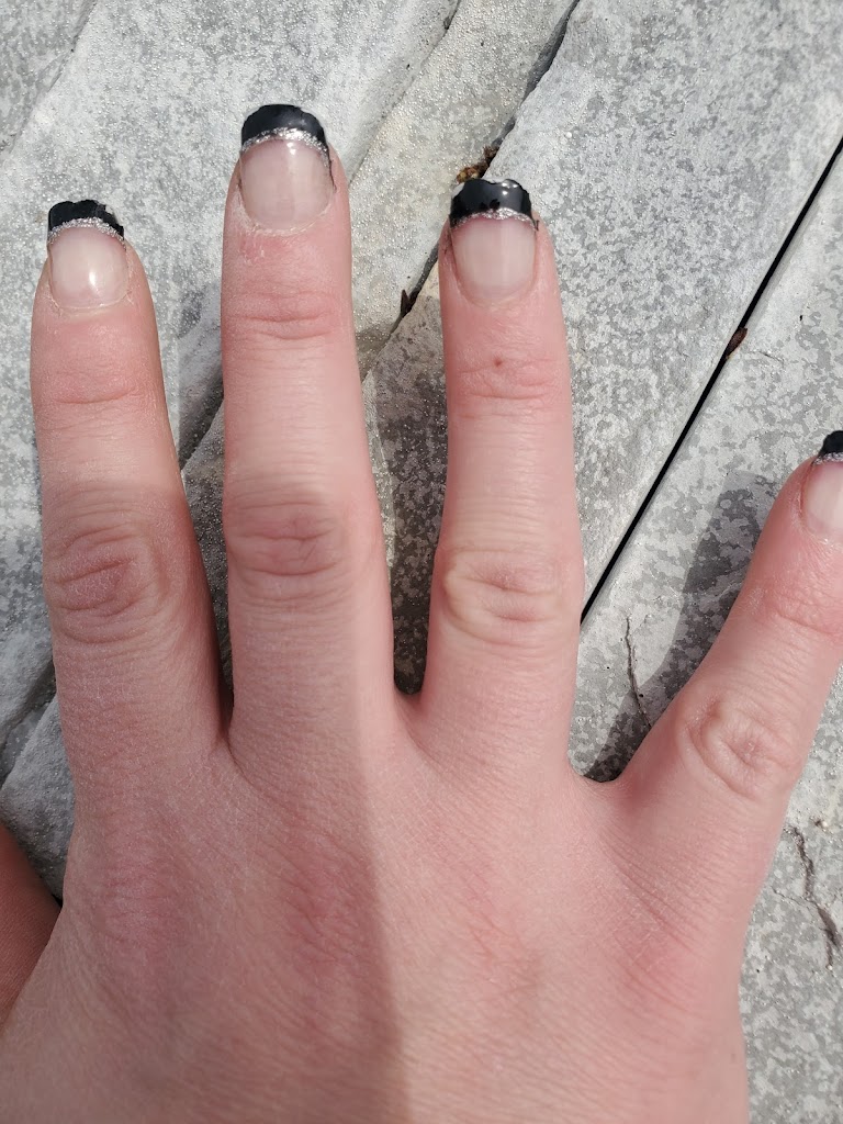 Top nails 42431