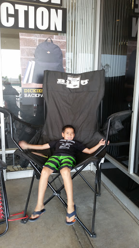 Sporting Goods Store «Big 5 Sporting Goods», reviews and photos, 3214 Ming Ave, Bakersfield, CA 93304, USA