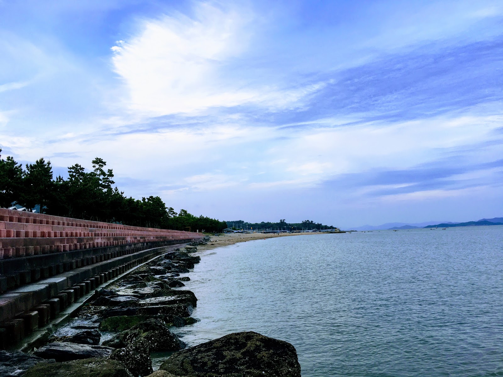 Foto von Gagye Beach und die siedlung