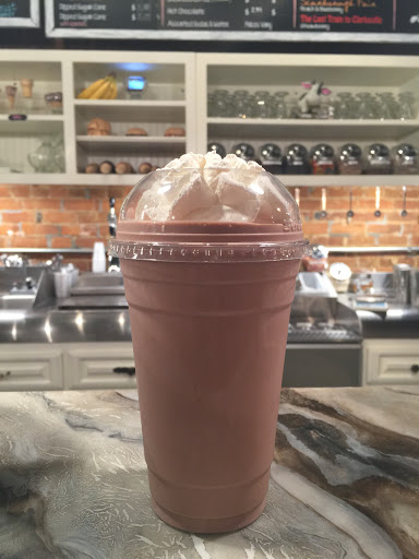 Ice Cream Shop «The Comfy Cow New Albany», reviews and photos, 109 E Market St, New Albany, IN 47150, USA