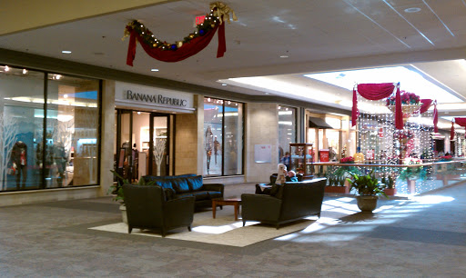 Valley West Mall, 1551 Valley W Dr, West Des Moines, IA 50266, USA, 