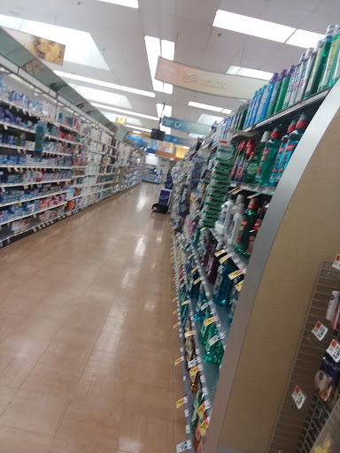 Grocery Store «Stop & Shop», reviews and photos, 1135 Farmington Ave, Berlin, CT 06037, USA