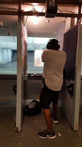 Gun Shop «Stonewall Limited Gun Shop», reviews and photos, 100 Ken Mar Industrial Pkwy, Broadview Heights, OH 44147, USA