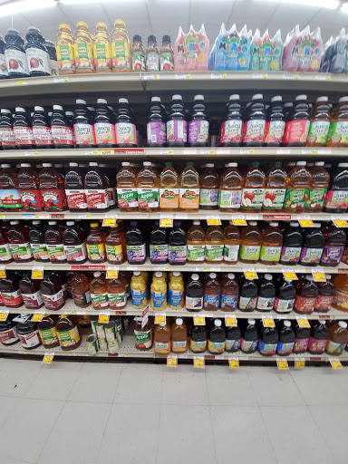 Grocery Store «Piggly Wiggly», reviews and photos, 1101 Scottsville Rd, Lafayette, TN 37083, USA