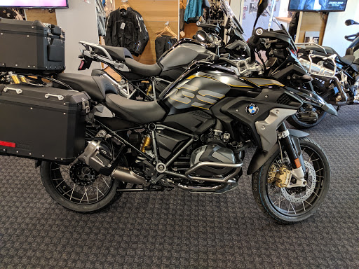 BMW Motorcycle Dealer «BMW Motorcycles of Western Oregon», reviews and photos, 12010 SW Garden Pl, Portland, OR 97223, USA