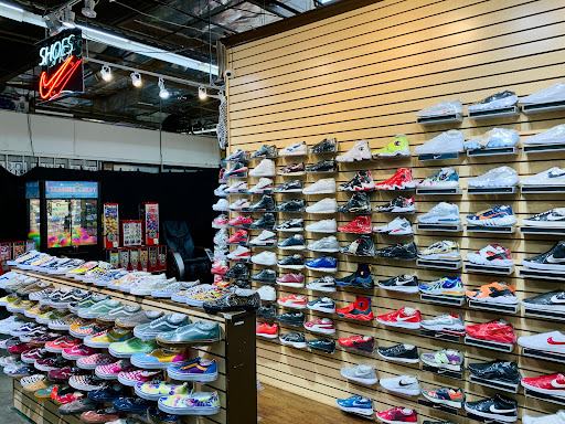 Shopping Mall «Slauson Super Mall», reviews and photos, 1600 W Slauson Ave, Los Angeles, CA 90047, USA