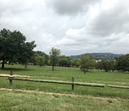 Ouhout Avenue Park photo