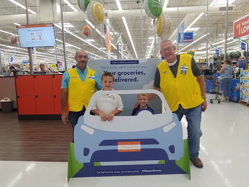 Department Store «Walmart Supercenter», reviews and photos, 10900 Parkside Dr, Knoxville, TN 37934, USA