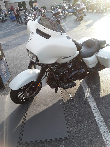 Motorcycle Dealer «Bluegrass Harley-Davidson», reviews and photos, 11701 Gateworth Way, Louisville, KY 40299, USA