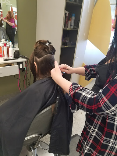 Hair Salon «Great Clips», reviews and photos, 760 Campbell Ln Suite 102, Bowling Green, KY 42104, USA