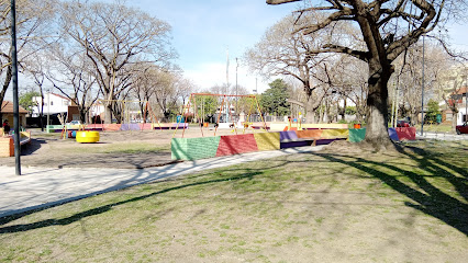 Plaza Carlos Gardel