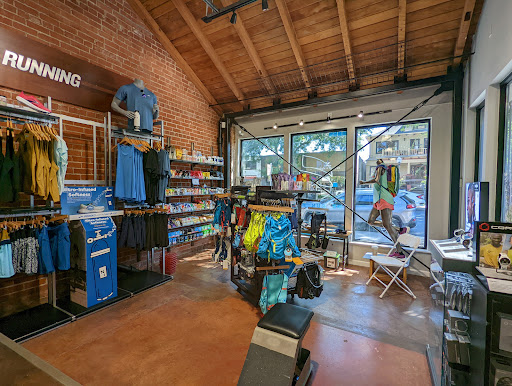 Shoe Store «Fleet Feet Sports», reviews and photos, 2311 J St, Sacramento, CA 95816, USA