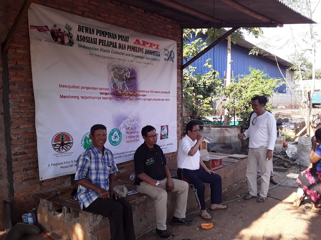Koordinator Asosiasi Pelapak dan Pemulung Indonesia ( Kab Bekasi )