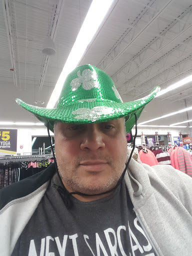 Variety Store «Five Below», reviews and photos, 30 Highland Common E, Hudson, MA 01749, USA