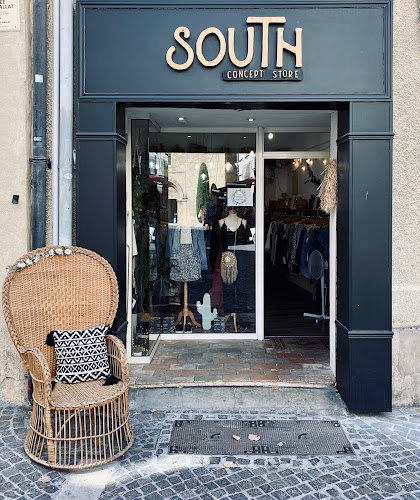 Magasin de vêtements pour femmes South concept store Salon-de-Provence