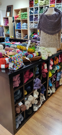 Avenue Yarns