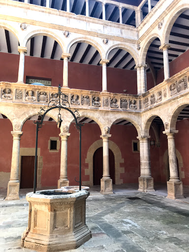 Reial Col·legi de Sant Jordi i Sant Domènech en Tortosa