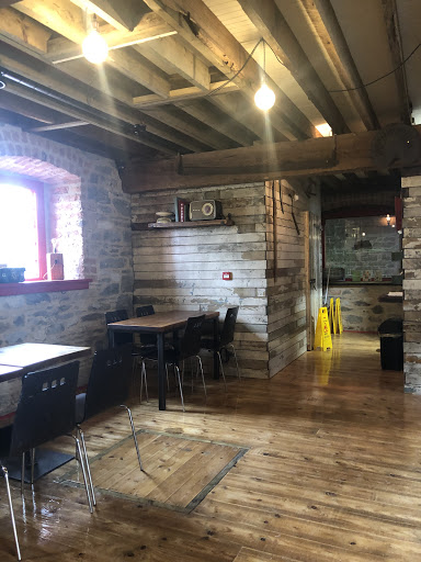 Dyan Mill Petting Farm