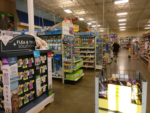 Pet Supply Store «PetSmart», reviews and photos, 860 NE Mall Blvd, Hurst, TX 76053, USA