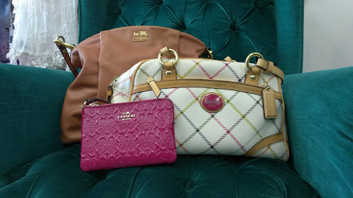 Boutique «What Women Want Resale Boutique», reviews and photos, 9012 Research Blvd Ste C12, Austin, TX 78758, USA