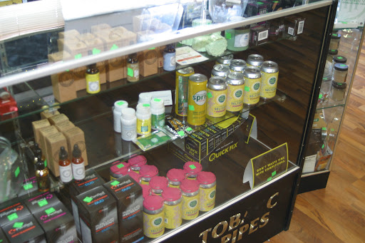 Tobacco Shop «Hypnotized Smoke Shop», reviews and photos, 2967 Patterson Rd, Florissant, MO 63031, USA