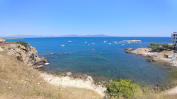 Photo de Platja Cala de la Creu avec petite baie