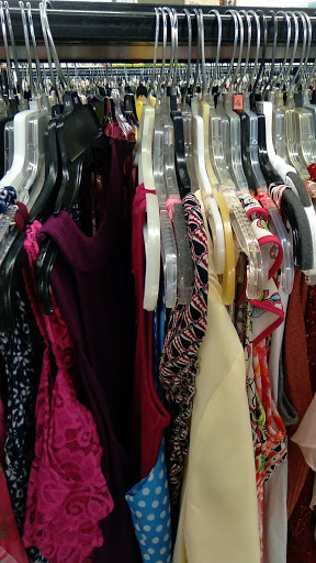 Thrift Store «Southern Thrift Store», reviews and photos, 5010 Charlotte Ave, Nashville, TN 37209, USA