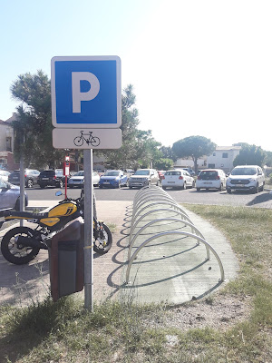 Range-vélos à Le Boulou