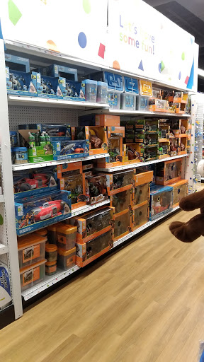 Shopping Mall «The Mills at Jersey Gardens», reviews and photos, 651 Kapkowski Rd, Elizabeth, NJ 07201, USA