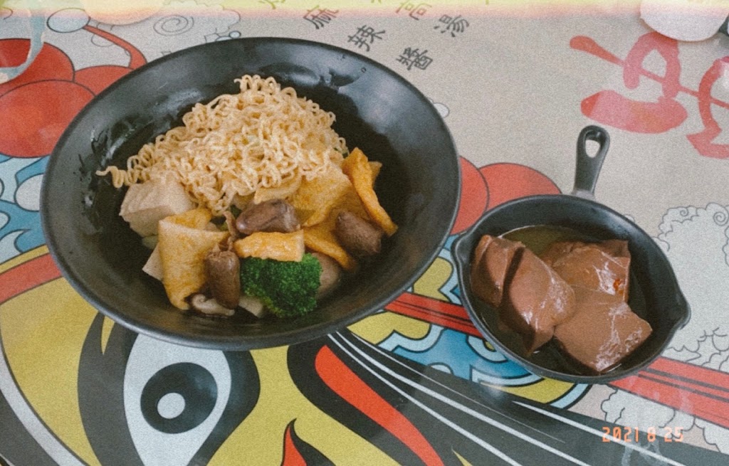 串門子麻辣串 ｜麻辣燙｜豐原美食｜酸辣粉｜滷味 的照片