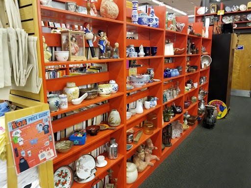 Used Book Store «Bookmans Ina Entertainment Exchange», reviews and photos, 3733 W Ina Rd, Tucson, AZ 85741, USA