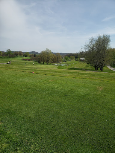 Golf Course «Chippewa Golf Course», reviews and photos, 128 Chippewa Rd, Bentleyville, PA 15314, USA