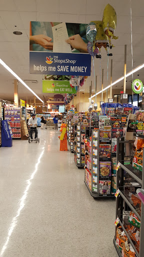 Grocery Store «Stop & Shop», reviews and photos, 156-01 Cross Bay Blvd, Queens, NY 11414, USA