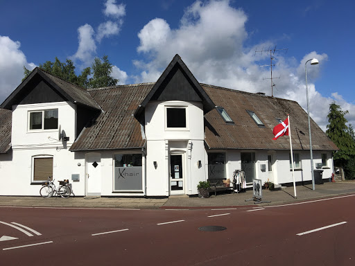 X-Hair in Give, Vejle