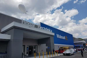Walmart San Cristóbal image