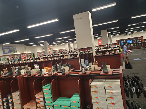 Shoe Store «Shoe Dept. Encore», reviews and photos, 2160 Sunrise Mall, Massapequa, NY 11758, USA