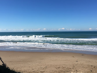 Wainui Beach Parking