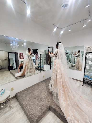 Bridal Shop «Alan Evans Bridal», reviews and photos, 512 Center Ave, Moorhead, MN 56560, USA
