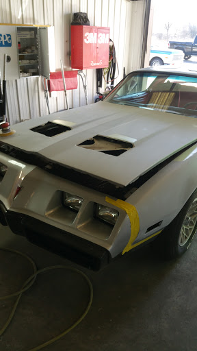 Auto Body Shop «Bentonville Auto Body & Detail», reviews and photos, 506 SW 14th St, Bentonville, AR 72712, USA