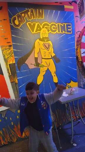 Ice Cream Shop «Chocolate Shoppe Ice Cream», reviews and photos, 5337 W Devon Ave, Chicago, IL 60646, USA