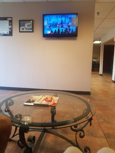 Auto Body Shop «Complete Auto Body & Glass», reviews and photos, 1529 Alum Industrial Dr, Columbus, OH 43209, USA