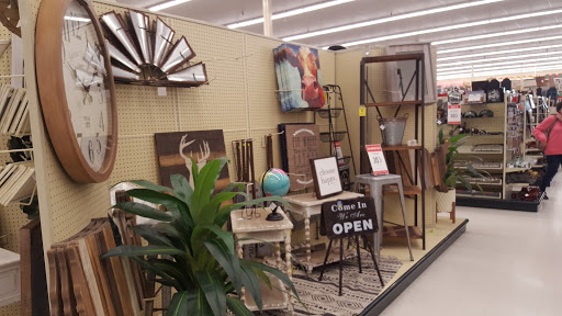 Craft Store «Hobby Lobby», reviews and photos, 6565 N Blackstone Ave, Fresno, CA 93710, USA