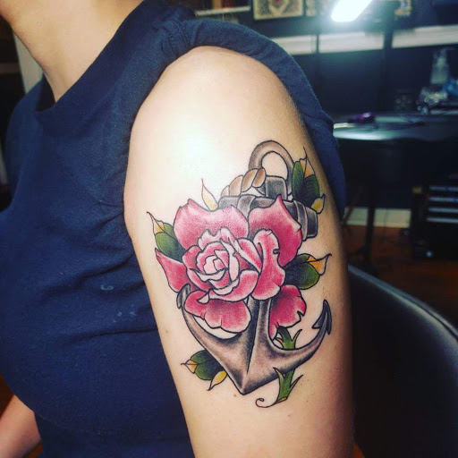 Tattoo Shop «Hopeless Ink Tattoo & Piercing», reviews and photos, 2308 Main St, Vancouver, WA 98660, USA