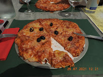 Plats et boissons du Restaurant La pizza niquel à Bruniquel - n°9