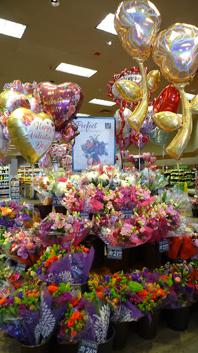 Grocery Store «Safeway», reviews and photos, 138 SW 148th St, Burien, WA 98166, USA