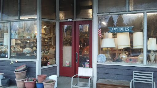 General Store «T & E General Store», reviews and photos, 110 S Maple St, Yamhill, OR 97148, USA